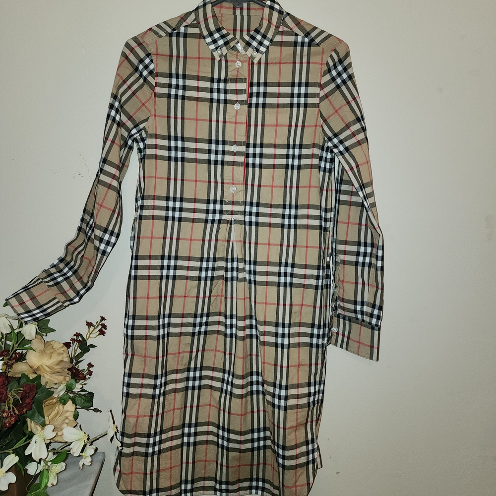 Burberry Novacheck Button-Up Shirt Dress With Belt And Pockets